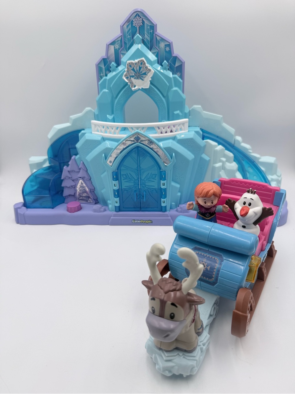 Fisher Price Little People Frozen Elsa Ice Castle Musical Playset With Sleigh